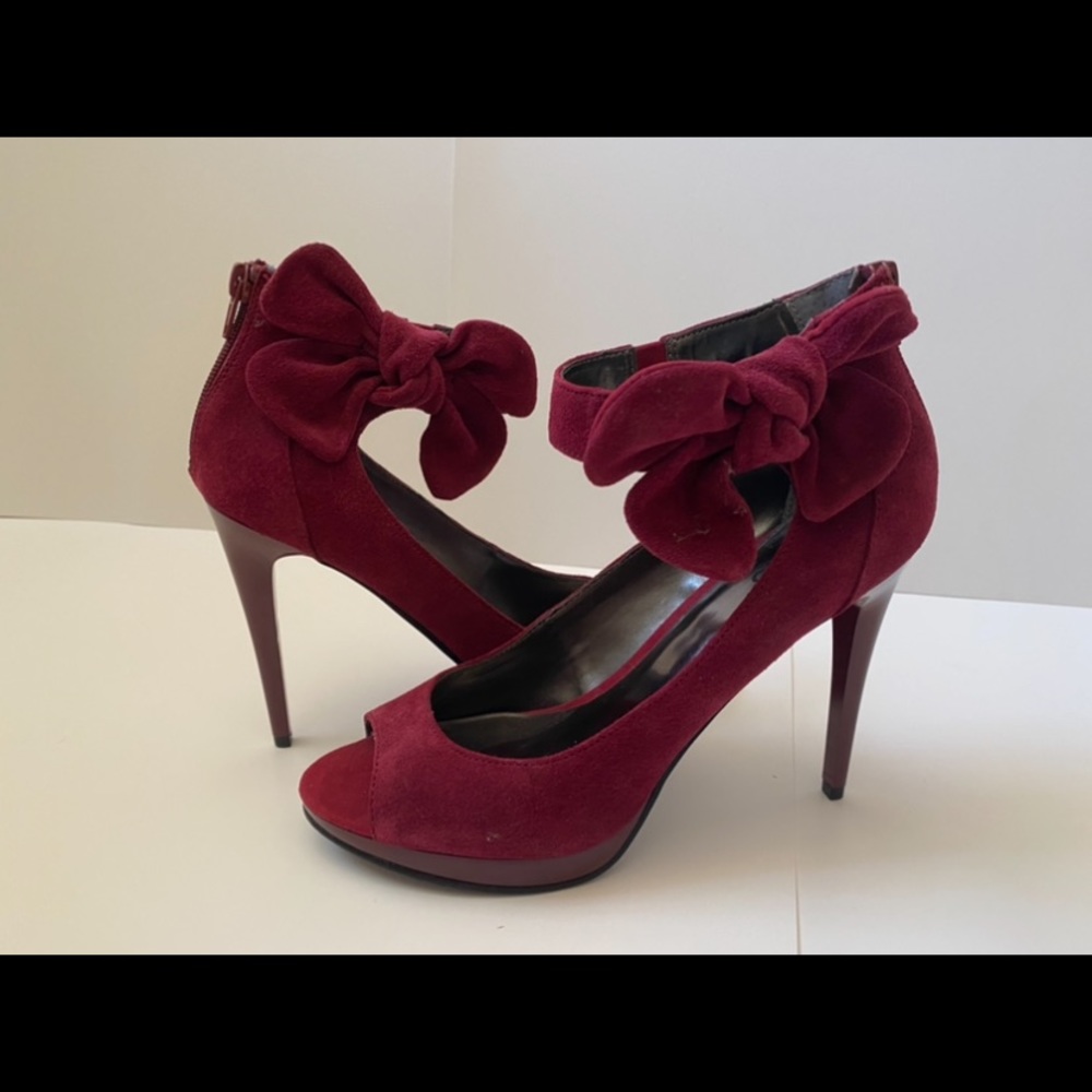 Carlos Santana Red Velvet Bow high heels